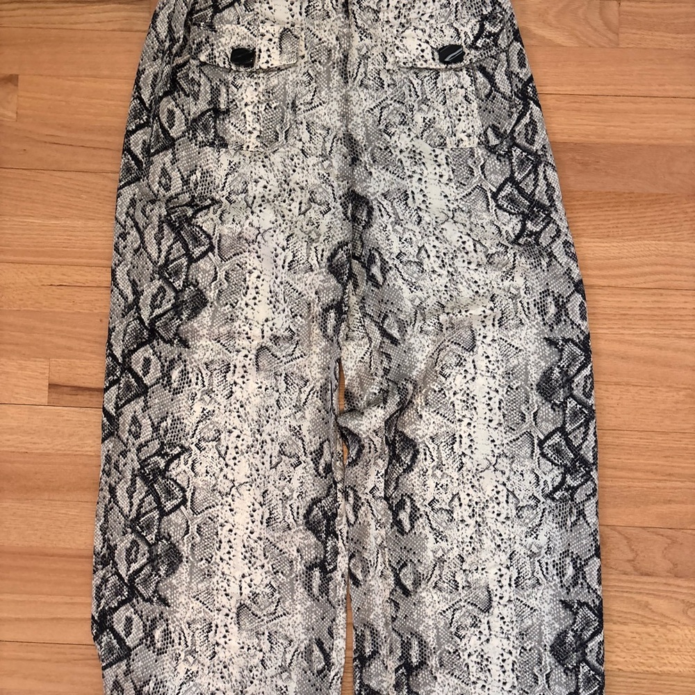 Moon River Anthropologie Snake Print Wide Leg Pants Belted Size Large NWT